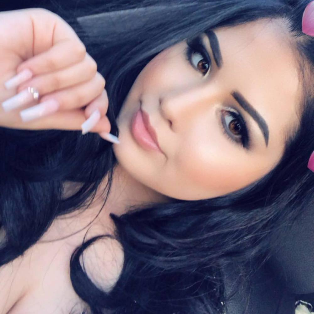 Meet your Posher, Julia